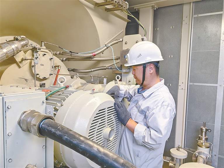 中油国际管道中亚天然气管道自主维保忙，管输动力强(图1)